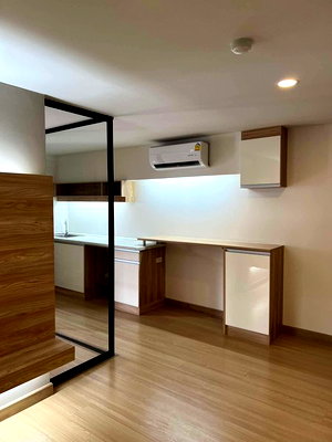 Condos for sale Thipkasorn Market  : A033357 Level Condominium