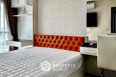 Condos for sale : 2-BR Condo at Rhythm Rangnam near BTS Victory Monument (ID 2889177)