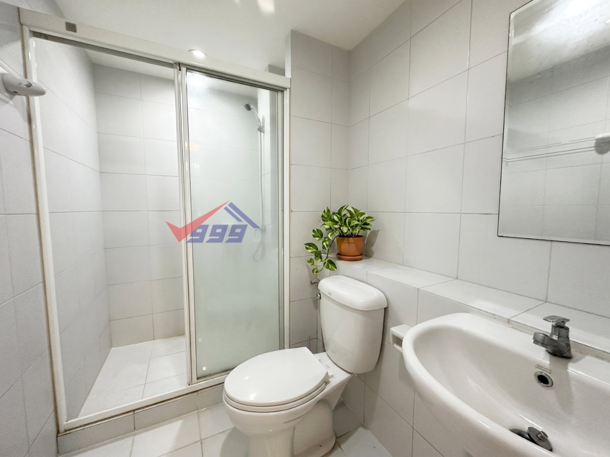 รูป 🏙️ขายคอนโดศรีนคริทร์ 1 ห้องนอน ราคาถูกที่สุดในตึก  ลมดี แสงเข้าถึง ห้องสวยมากๆ บรรยากาศร่มรื่น  - รูปที่ 11/23