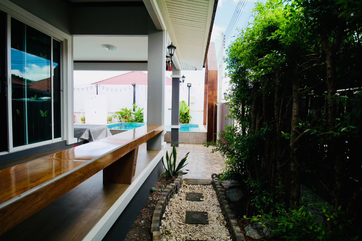 รูป ขายบ้าน Pool Villa 72 ตร.วา ตกแต่งพร้อมอยู่ เฟอร์ครบ พลูตาหลวง สัตหีบ ใกล้อู่ตะเภา-บางเสร่  - รูปที่ 10/25