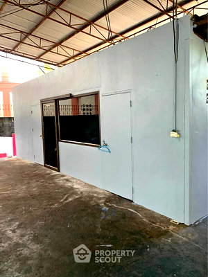 Land for rent วิทยาลัยกาญจนาภิเษกช่างทองหล่อ : 400 m² Land for Rent close to Bang Lamphu (ID 2906949)