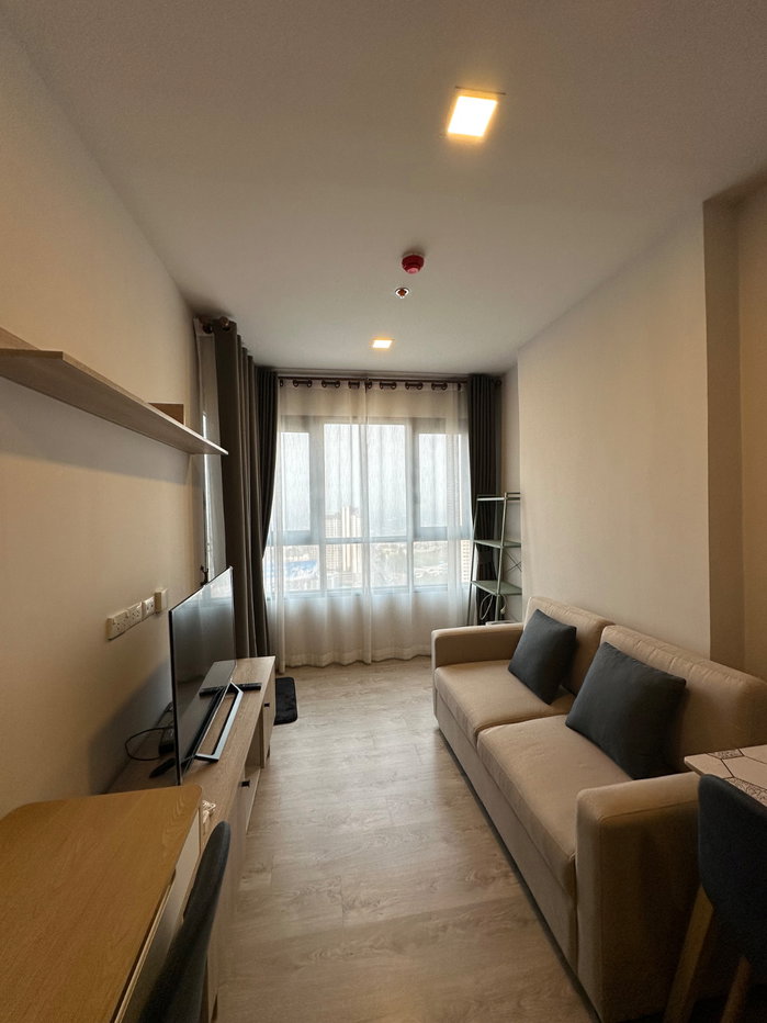 picture room for rent at the base condo (city view) - 9/20