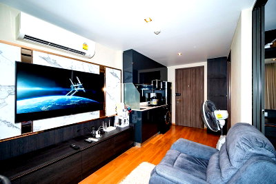 Condos for sale : A033379 Altitude Samyan - Silom