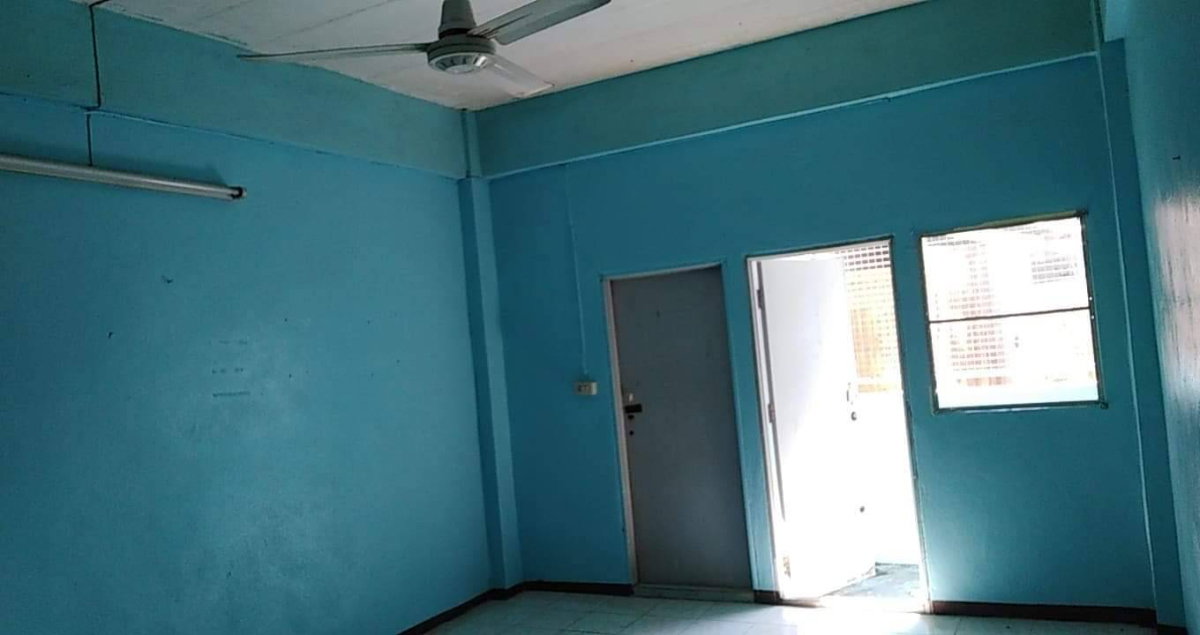 picture Room for rent 1700-1800 Bath/month near MRT+BTS - 2/3