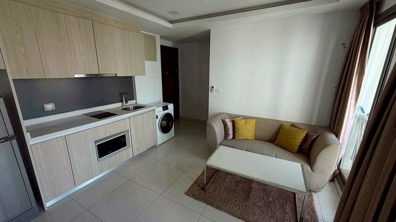 รูป คอนโด Arcadia Beach Resort พัทยา 2 ห้องนอน วิวสระ Foreign Quota เพียง 3.49 ล้าน - รูปที่ 8/13