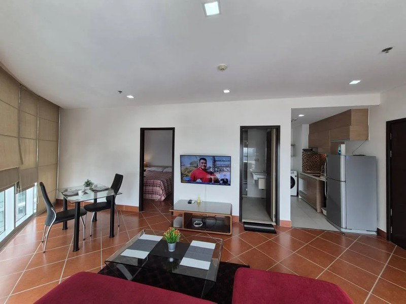 picture A034720 Wisetsuk Nakorn Condo - 1/5