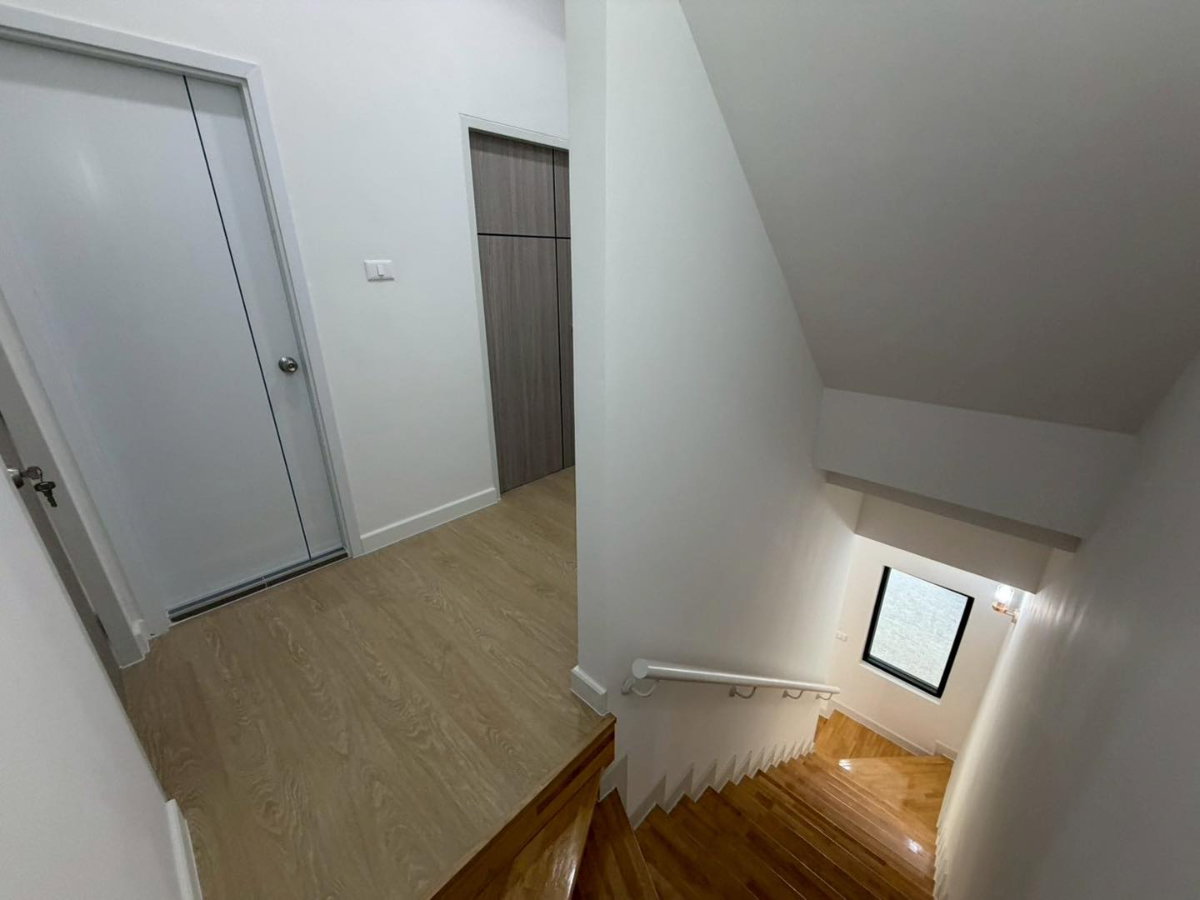 รูป 🏠 ขายด่วน หมู่บ้านซิกเนเจอร์ ถนนวัชรพล ทำเป็นโฮมออฟฟิศสบาย - รูปที่ 14/15