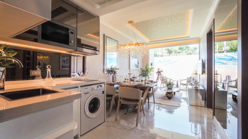 🛏️ 1 ห้องนอน - 🛁 1 ห้องน้ำ - 🏙️ Sea View - 🌏 ชื่อชาวต่างชาติ - 🏢 The Riviera Malibu Residences Pattaya - รหัส: RMB10
