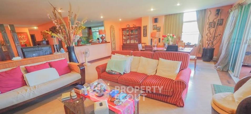 picture 2-BR Condo at Executive Residence 4 close to Phratamnak (ID 2901071) - 6/7