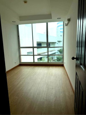 Condos for sale : A034216 The Kris 1-4  (Ratchada 17)