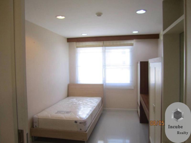รูป A031673 Pabhada Silom - รูปที่ 5/5