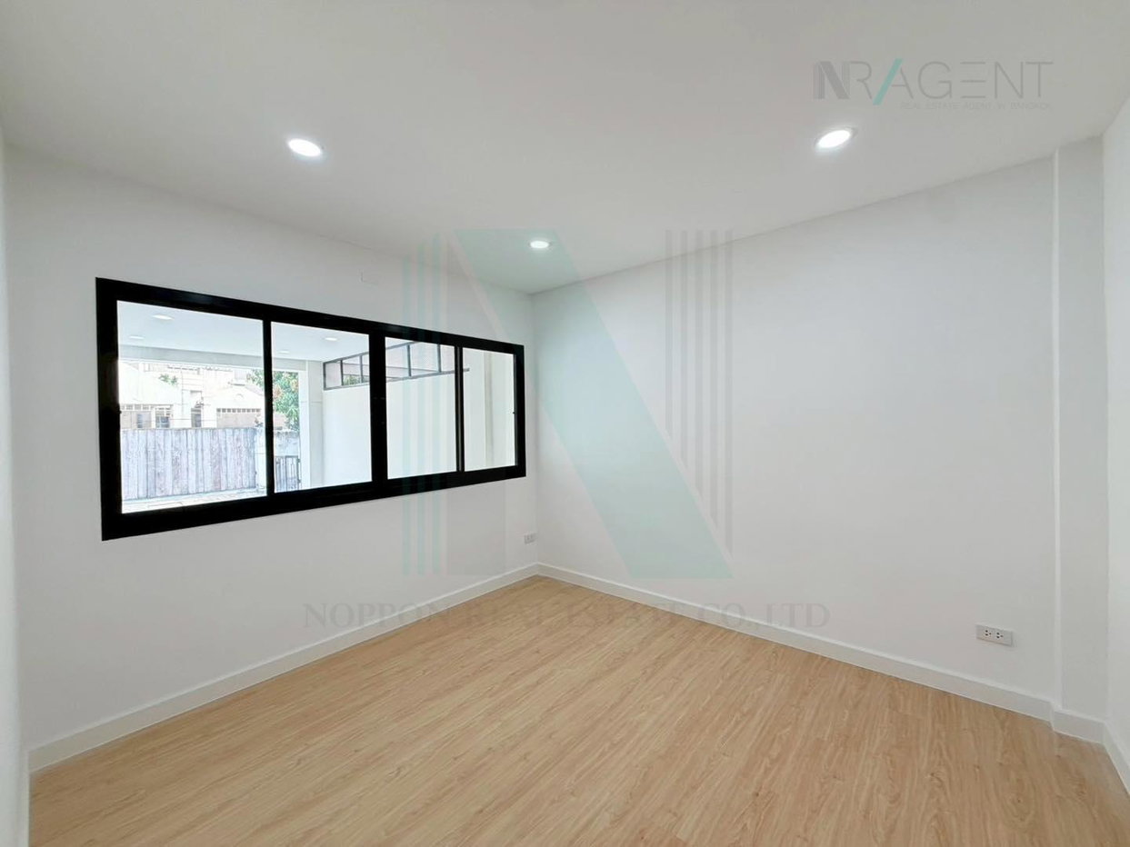 รูป ขายบ้านแฝด โครงการ บ้านรัตนาวลัย 2 ชั้น 3 ห้องนอน 3 ห้องน้ำ - รูปที่ 8/8