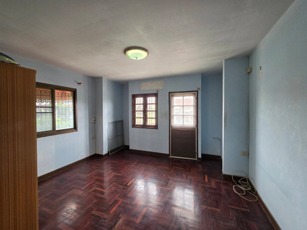 รูป Call : 088-959-9742 หมู่บ้านราชพฤกษ์ ซอยวัดกู้ ขายบ้าน 2 หลัง บนเนื้อที่ 106 ตารางวา 6 ห้องนอน 4 ห้องน้ำ จอดรถ 3 คัน - รูปที่ 7/11