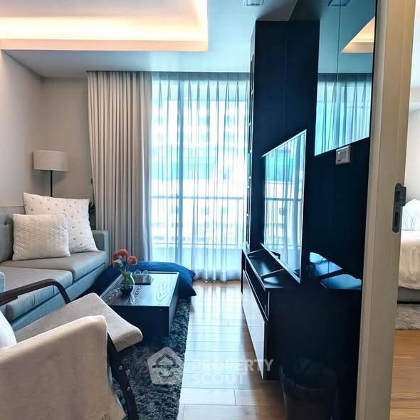 picture 1-BR Condo at Focus Ploenchit near BTS Nana (ID 2906721) - 2/15