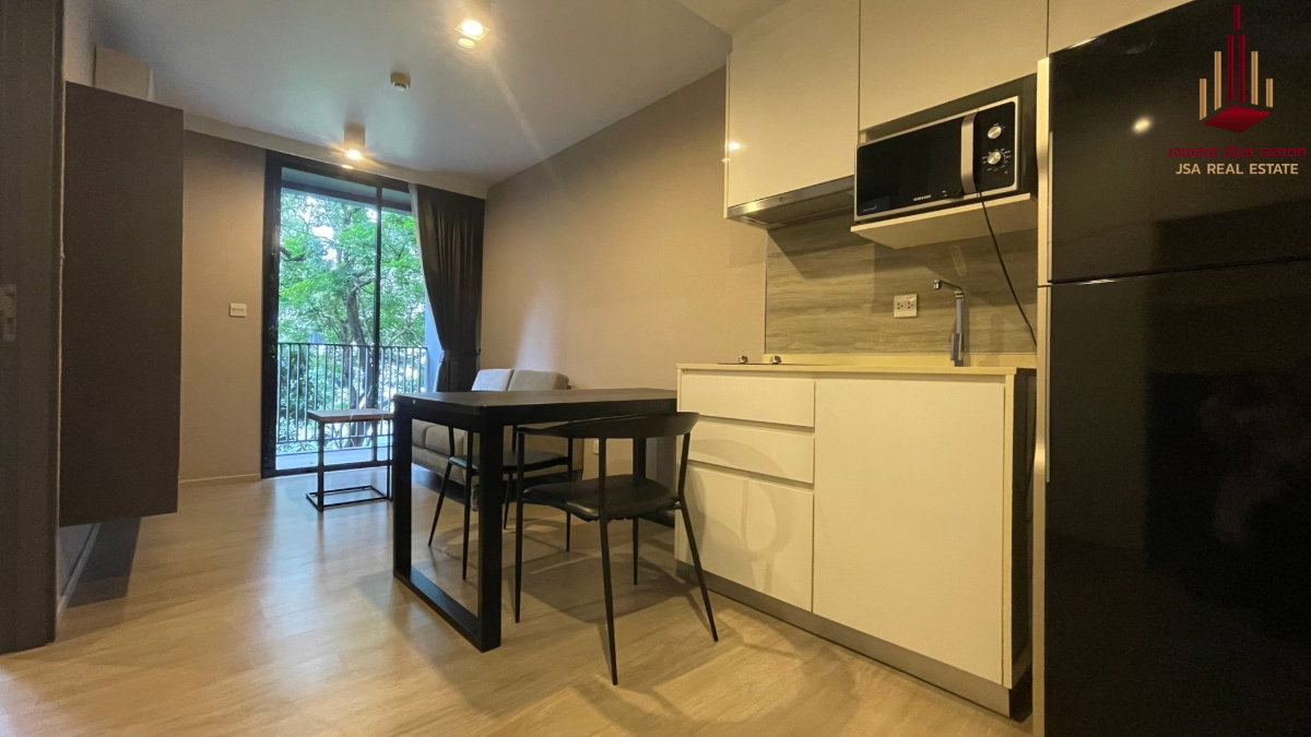 picture ✨ For Rent: Maestro 02 Ruamrudee Condo ✨   💰 Only 25,000 THB/month  - 4/6