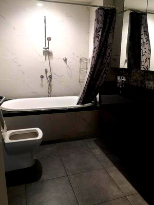 Condos for rent : A032607 The Legend Saladaeng