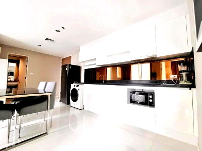 Condos for rent : A035020 Up Ekamai