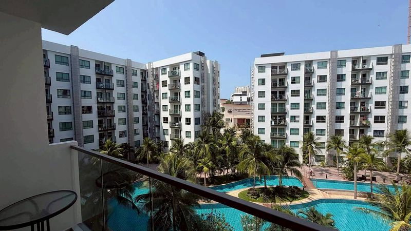 รูป คอนโด Arcadia Beach Resort พัทยา 2 ห้องนอน วิวสระ Foreign Quota เพียง 3.49 ล้าน - รูปที่ 13/13