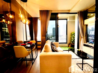 Condos for sale : Move-in Ready Ideo Q Sukhumvit 36 Condo for Sale 2 BEDROOM 2009968
