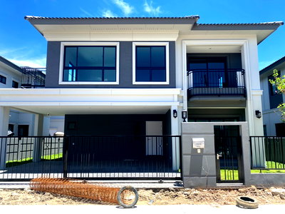 Houses for sale Samut Prakarn : Sss516 For Sale: 2-story Neo Classic style detached house, Passorn 2 Bangna-Wongwaen.