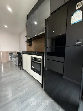 1-BR Condo at The Room Sathorn - St. Louis near BTS Surasak (ID 2854841)