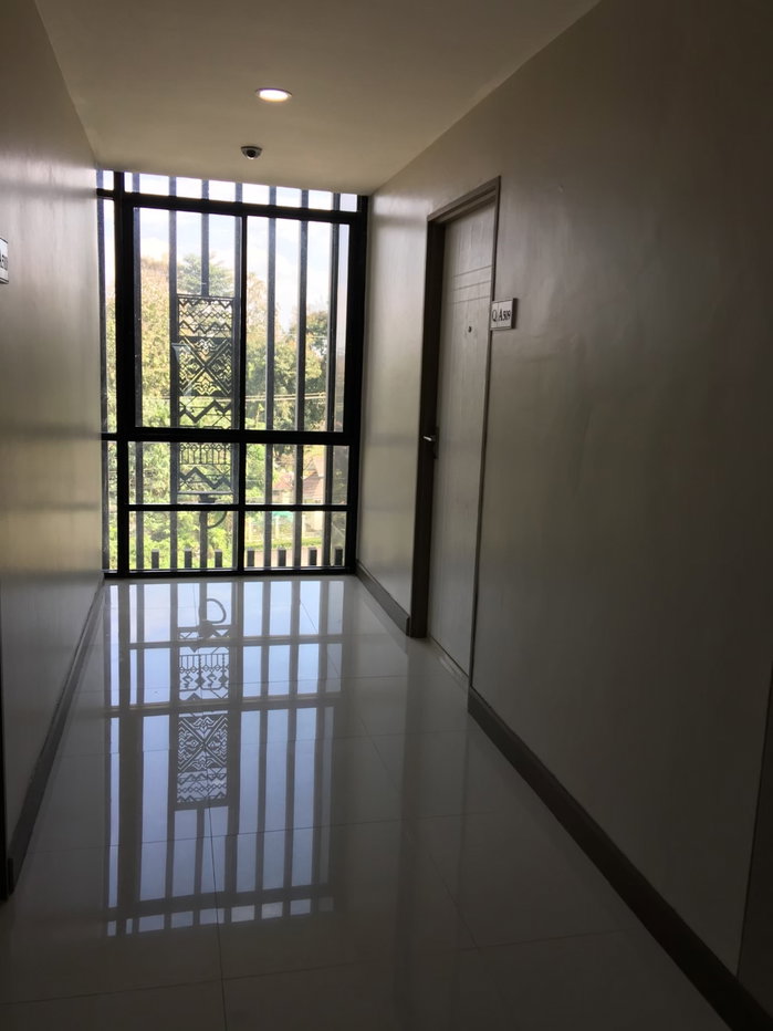 picture Q House condo for sale 2026 corner room  - 4/13