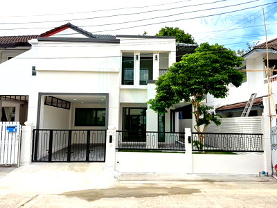 Houses for sale Kan Kheha Station : For Sell Twin house BAAN RATANAVALAI 2-story 3 bedroom 3 bathroom