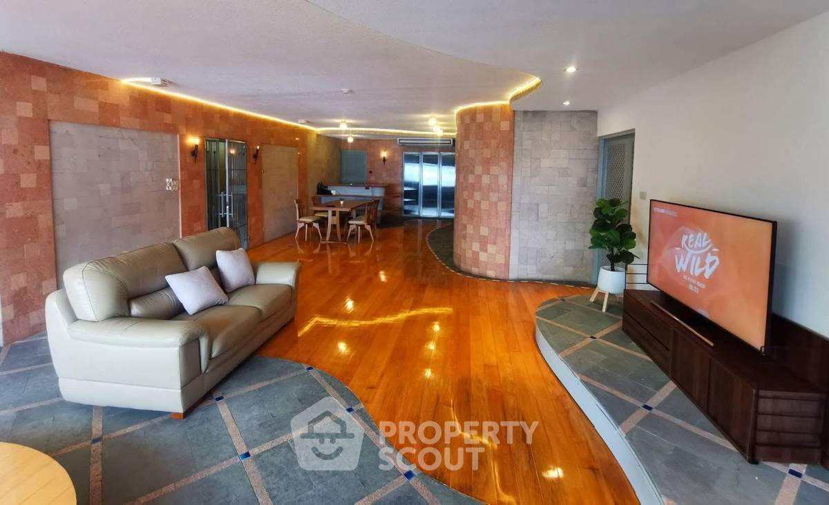 picture 2-BR Condo at Sithakarn Condominium near BTS Phloen Chit (ID 2906778) - 3/17