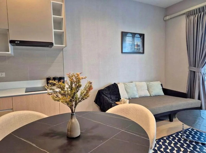 picture A034872 Baan Klang Krung Siam - Pathumwan - 4/6