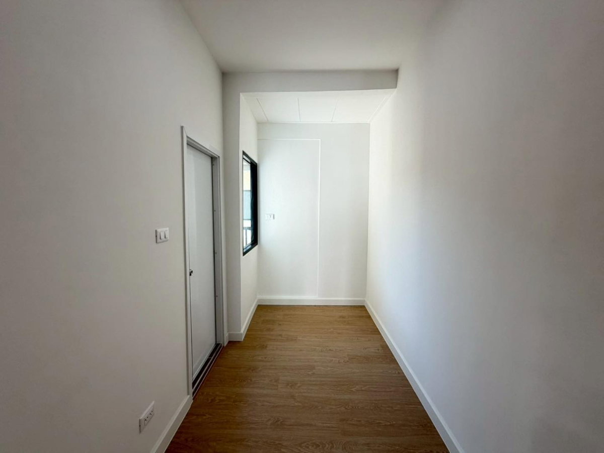 รูป 🏠 ขายด่วน หมู่บ้านซิกเนเจอร์ ถนนวัชรพล ทำเป็นโฮมออฟฟิศสบาย - รูปที่ 5/15
