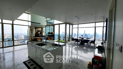 Condos for sale : 3-BR Condo at Four Seasons Private Residences Bangkok near BTS Saphan Taksin (ID 1123015)