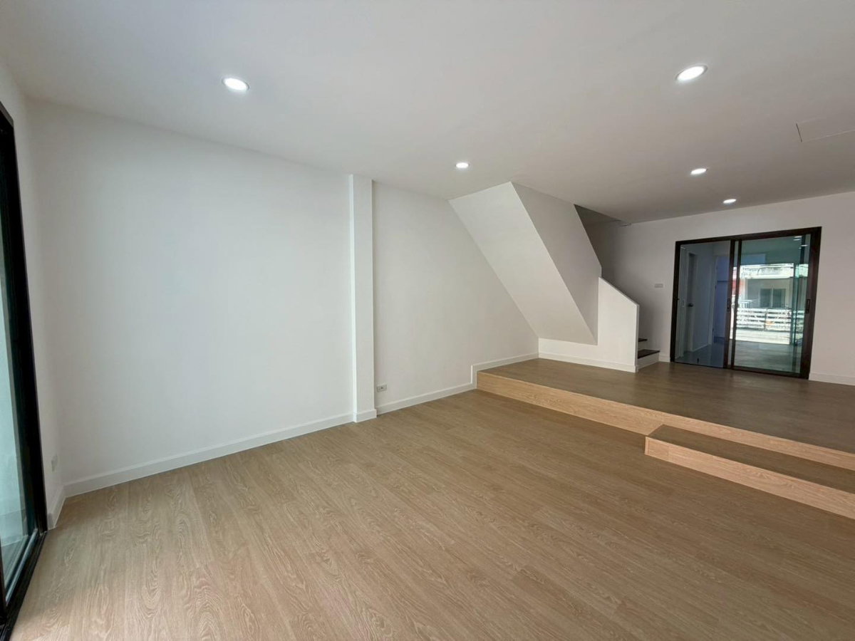 รูป CS320 🏠 โครงการเฟิสท์โฮม ซอยวัชรพล ราคาถูก เปิดขายละค่าา  - รูปที่ 10/14