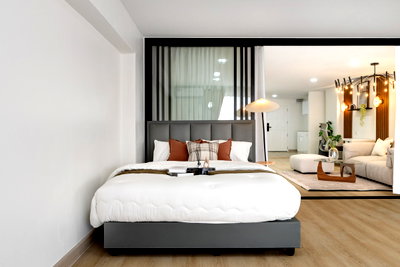 Condos for sale Tesco Lotus Superstore Lat Phrao (Lotus Ladprao) : R197 🏙️✨ Condo for sale, extra large corner unit, The Royal Vibhavadi, near MRT Wat Samian Nari, only 2,670,000 baht.