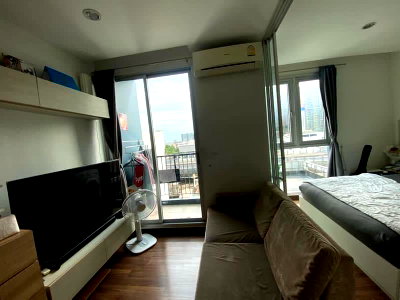 Condos for sale : A033479 Chewathai Interchange