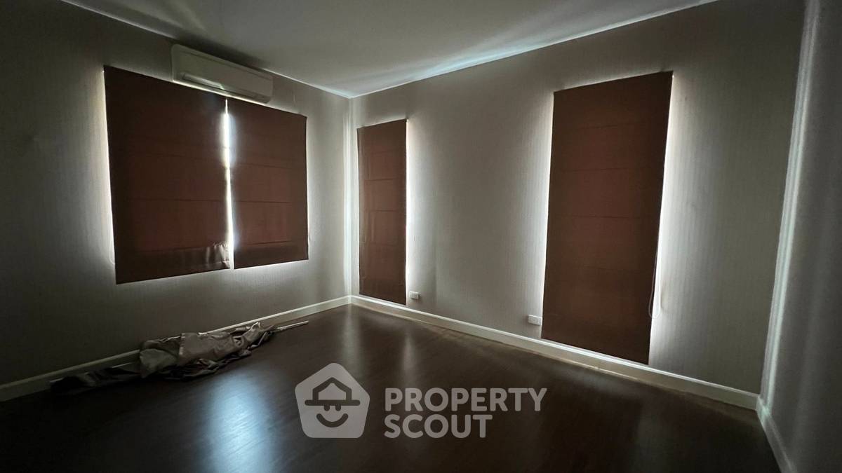 รูป บ้าน 3-ห้องนอน ที่ ฮาบิเทีย เวนต์ ใน สามวาตะวันตก (ID 2088925) - รูปที่ 16/27