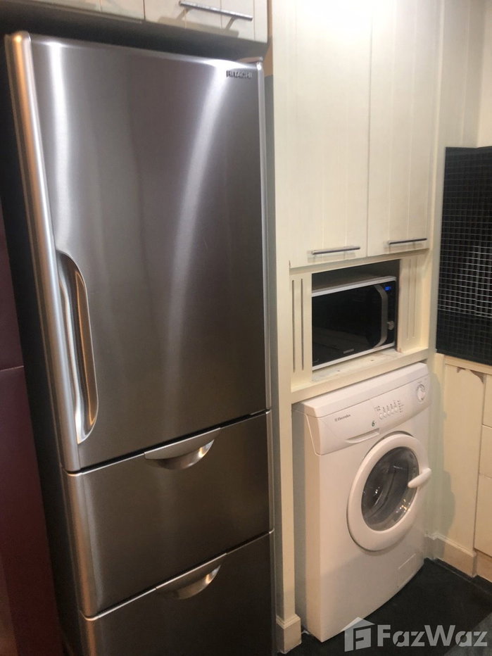 picture New & Luxuriously Renovated 1674496 - 3/20