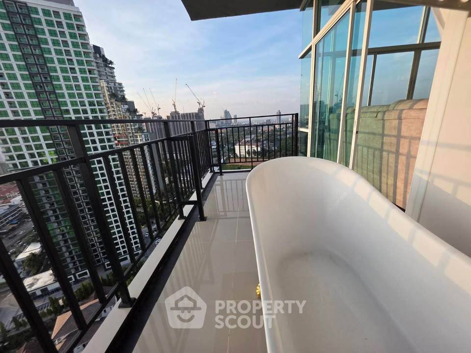 รูป คอนโด 2-ห้องนอน ที่ เดอะ ทวินทาวเวอร์ ใกล้ หาดจอมเทียน (ID 2910646) - รูปที่ 12/13
