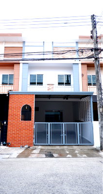 ทาวน์โฮม ปทุมธานี : P'Ple170626  บ้านสวยรีโนเวทใหม่ ใกล้รถไฟฟ้าสายสีเขียว 1.5 km      🏡หมู่บ้านเดอะเฟิร์สโฮม
