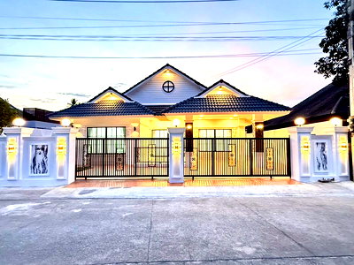 บ้านเดี่ยว นิคมแหลมฉบัง : ขายบ้านเดี่ยวหลังใหญ่สวยหรู พื้นที่เยอะ 4 ห้องนอน แหลมฉบัง ศรีราช