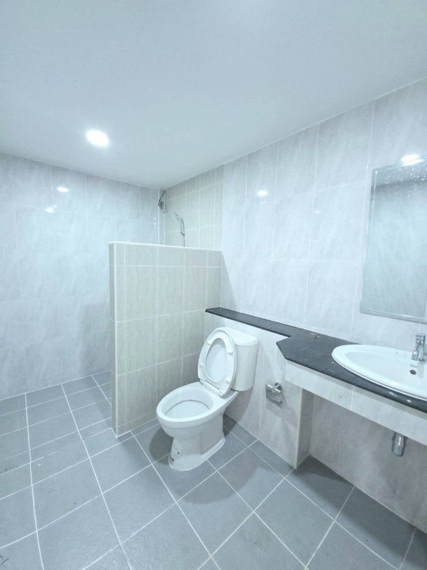 รูป ขายบ้านเดี่ยวรีโนเวทใหม่ ม.ไม้งาม เลี่ยงหนองมน ห้วยกะปิ ชลบุรี - รูปที่ 11/16