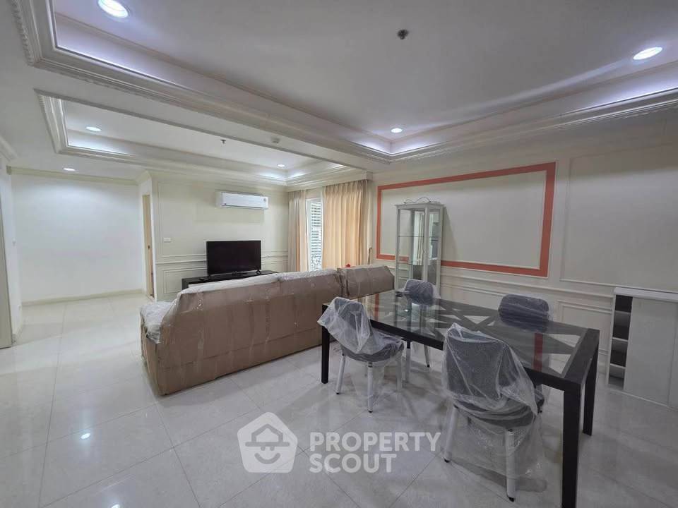 รูป คอนโด 3-ห้องนอน ที่ ลา วี ออง โรส เพลส คอนโดมิเนียม ใกล้ BTS ทองหล่อ (ID 2909318) - รูปที่ 2/9