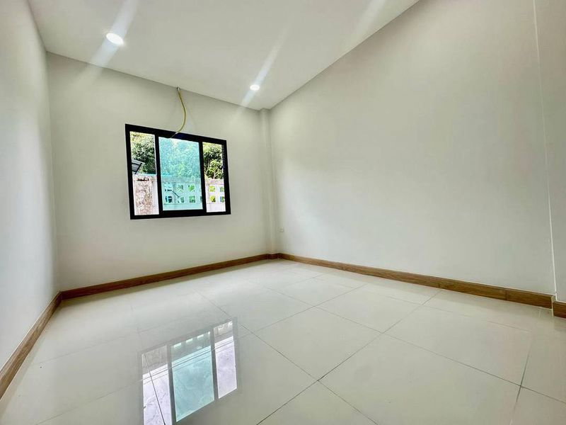 รูป ขายบ้านเดี่ยวสร้างใหม่ ซอยวัดจีน นาพร้าว ศรีราชา - รูปที่ 5/11