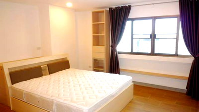 Condos for rent : For rent: Sathorn Happy Land Tower, corner unit.