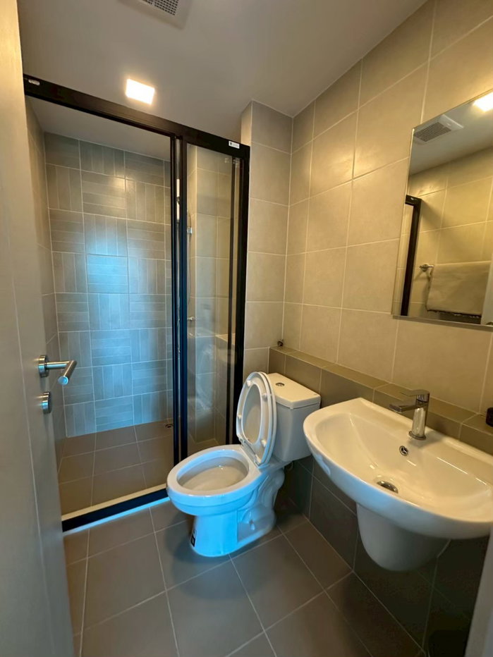 รูป  2 ห้องสุดท้าย 🛑 คอนโดทำเลศักยภาพสูง Dcondo Vale Sriracha เริ่ม 1.4X ล้าน* 📞 โทร. 093-1681685 / 061-6161426 หรือ 💚 Line: @wsrcondo  - รูปที่ 6/13
