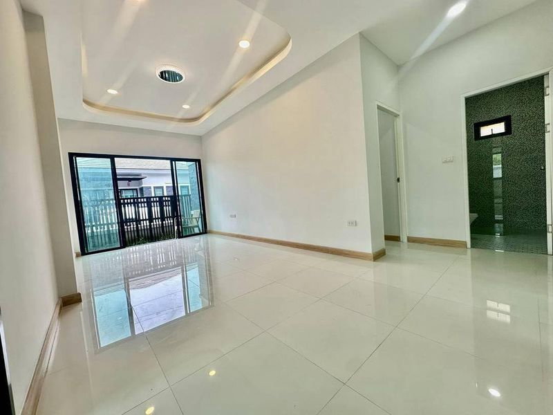 รูป ขายบ้านเดี่ยวสร้างใหม่ ซอยวัดจีน นาพร้าว ศรีราชา - รูปที่ 4/11