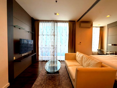 Condos for rent : Condo for rent in the heart of business, near BTS Chong Nonsi | Nara 9 : Nara Nine | Fully furnished, ready to move in, near Bangkok City Tower