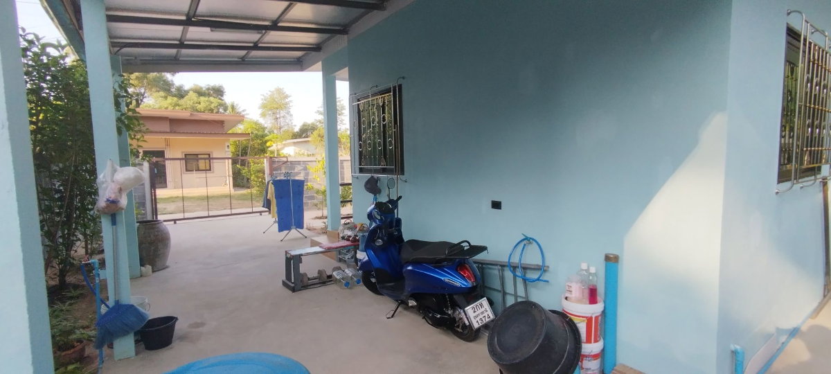 รูป ขายบ้านเดี่ยวชั้นเดียว มือสอง ต. แสนสุข วารินชำราบ อายุปีกว่าๆ บนที่ดิน 50.3 ตรว. ขายราคาทุน ราคา 1.1ล้านบาท ค่าโอนคนละครึ่ง - รูปที่ 13/28