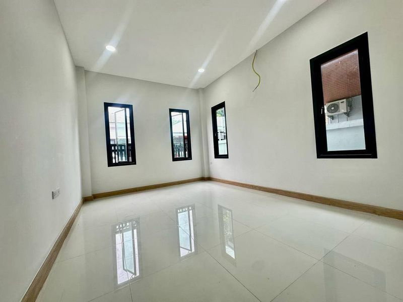 รูป ขายบ้านเดี่ยวสร้างใหม่ ซอยวัดจีน นาพร้าว ศรีราชา - รูปที่ 7/11