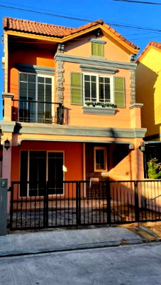 บ้านแฝด รร.วัดมโนรม : ขายบ้านแฝด ม.โกลเด้นท์ทาวน์ เก้ากิโล ศรีราชา