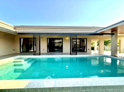 Houses for sale Prachaubkirikhan : 3-BR Villa in Pak Nam Pran (ID 2910425)